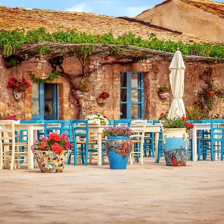 Charming House In With Enclosed Garden Santa Maria Del Focallo